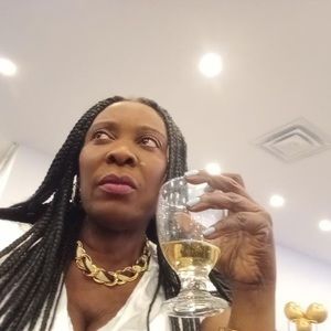 Meet your Posher, Marie evelyne